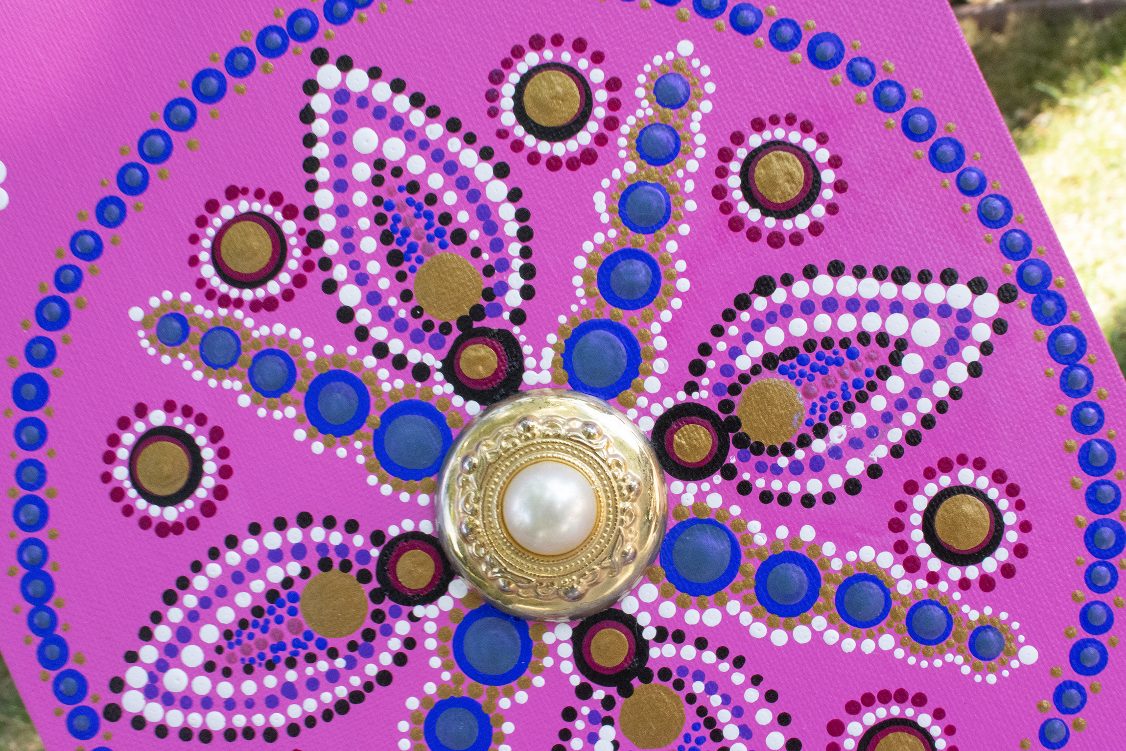 Pink dot art